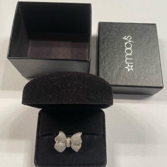 Diamond Bow Ring size 7 - Picture 3 of 3